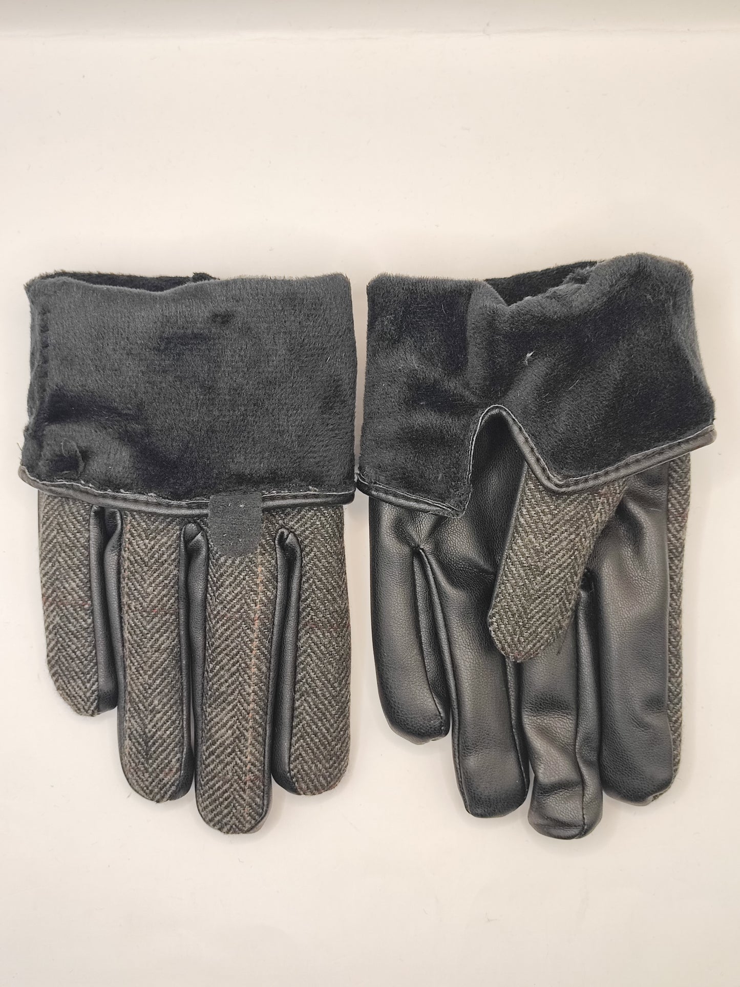 Guanti nuovi inglesi in lana grigio a spina di pesce e ecopelle