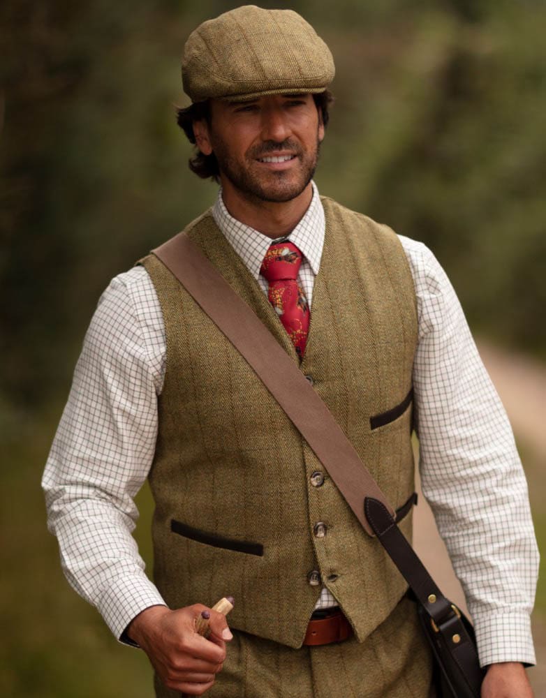 Gilet nuovo da uomo in tweed verde chiaro con bottoni - Derby Tweed Alcott Waistcoat Light Sage