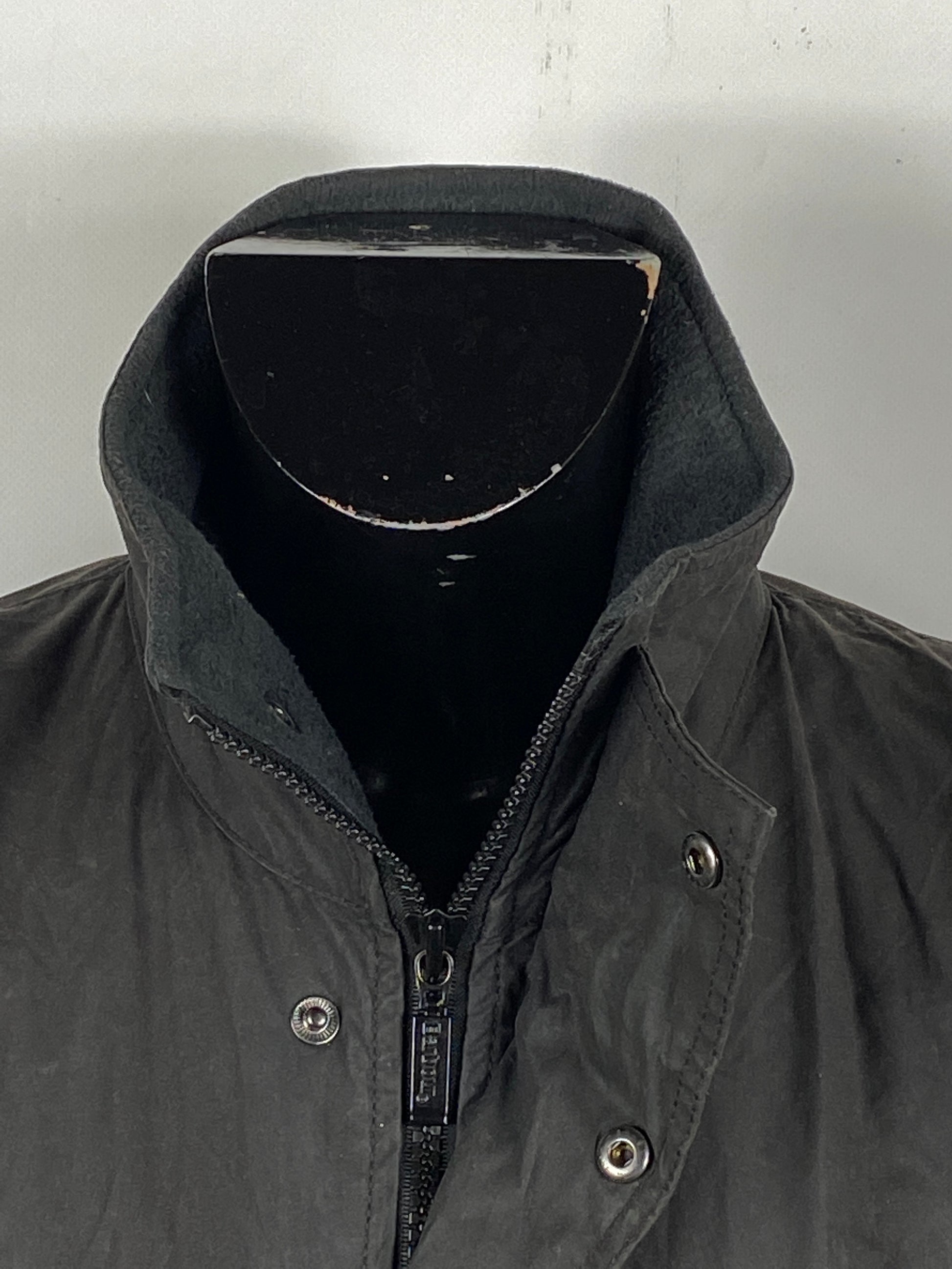 Barbour Giacca Uomo nera cerata Large Man Polarwax Black Jacket Size L –  Shop In London